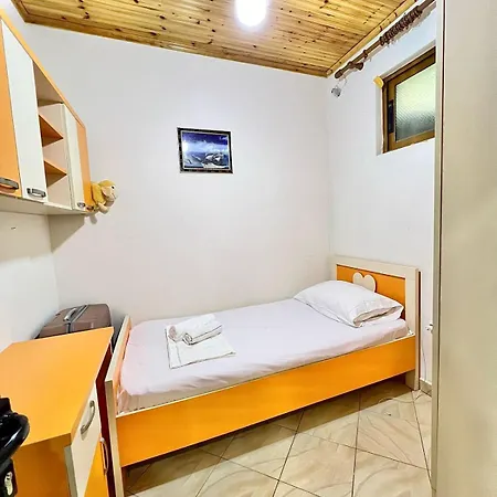 아파트 Marisi House Vlorë