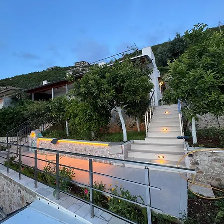 Apartment Marisi House